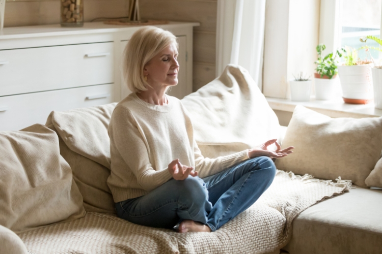 woman doing meditation 